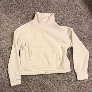 Kyodan Women's Cream Turtleneck Sweater